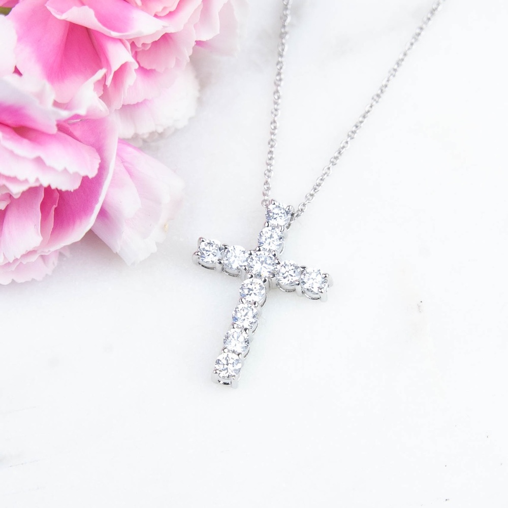 Cubic Zirconia Pendant Necklace | Cross
